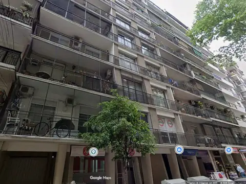 Recoleta / Barrio Norte - Venta de 3 ambientes 105m2 cpchera y bauler posib 3er domitorio Contrafrente luminoso 4° piso