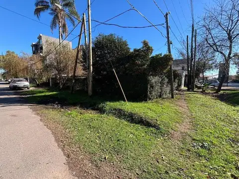 Av. Juan Domingo Perón 1000