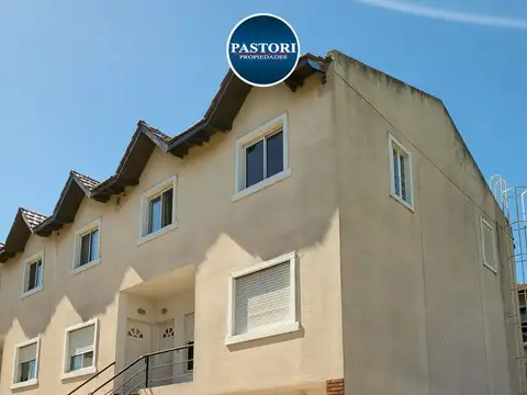 Depto Tipo Casa en Venta de 3 ambientes
