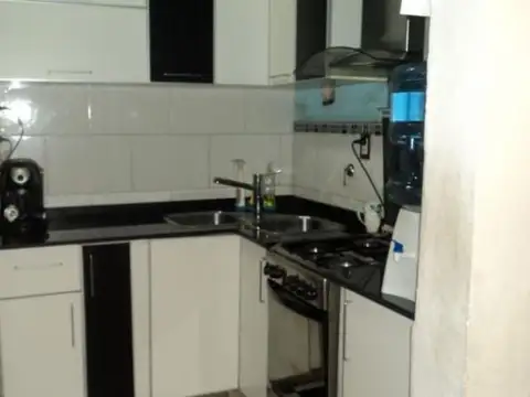 Depto Tipo Casa 4 ambientes con 1 baño