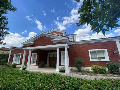 Casa en Venta en Los Jazmines, USD 290.000