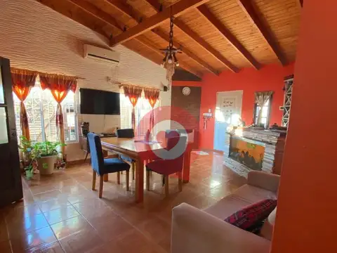 Venta Casa en Catriel. Los Cipreses al 600.