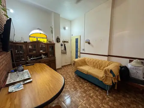 Depto Tipo Casa en Venta 46 años