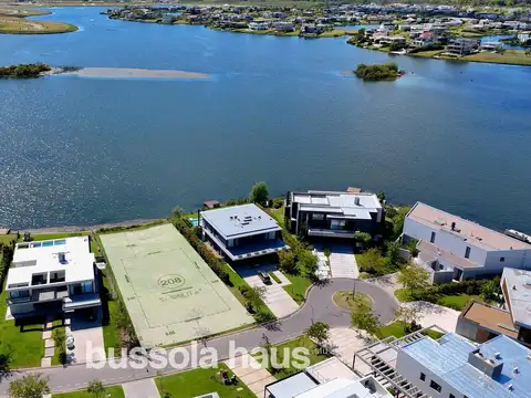 Terreno en Marinas al lago central
