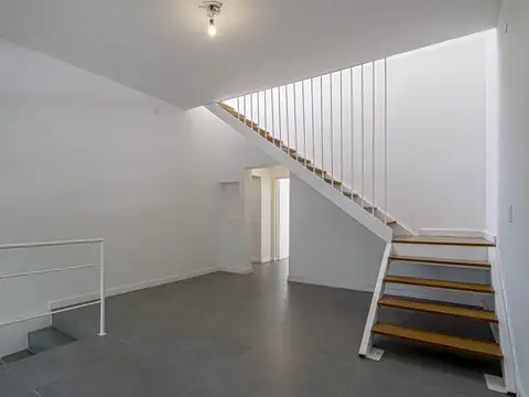 Depto Tipo Casa en Venta de 4 ambientes