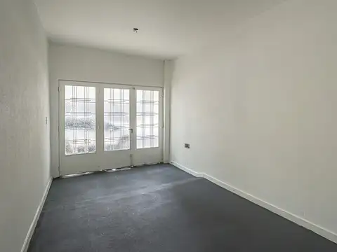 Depto Tipo Casa 4 ambientes con 2 baños