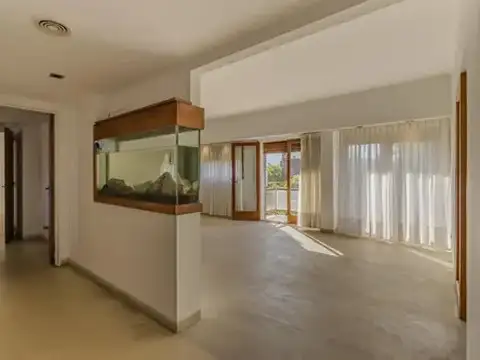 Departamento en Alquiler con 2 cocheras