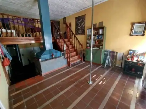 Manuel Fresco 200, Piso 0