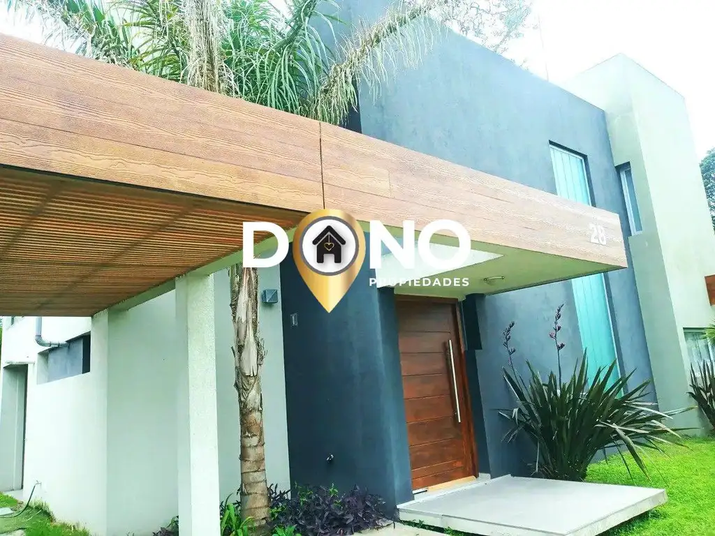Casa - 200  m² Cubierta | 4 dormitorios | 3 baños | 5 ambientes | Muy Bueno | Oeste