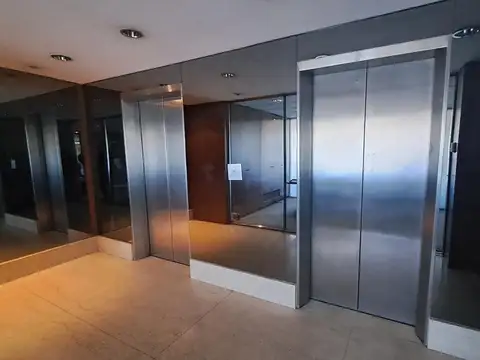 Oficina en Venta al Noreste