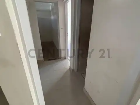 Madame Curie 1200, Piso 0