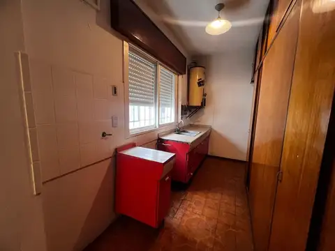 Depto Tipo Casa en Alquiler 50 años