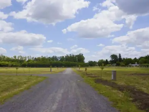 Terreno en Venta en Countries y Barrios Cerrados en Pilar, USD 35.000