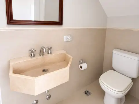 Casa en Venta con 1 cochera
