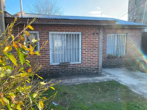 VENTA CASA LOTE PROPIO ALDO BONZI COCHERA JARDIN