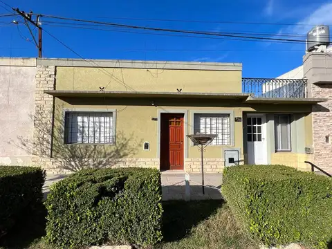 Casa 3 Dorm. - 1 Baño - Oficina independiente - Lobos