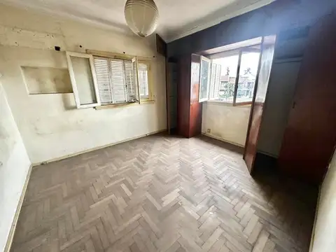 Casa en Venta en Castelar Sur, USD 185.000