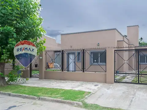 Subteniente González 100