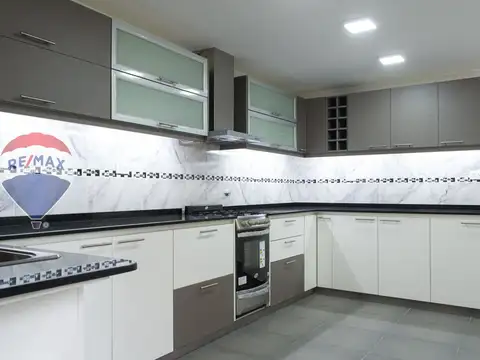 CASA EN VENTA LUIS GUILLON A ESTRENAR