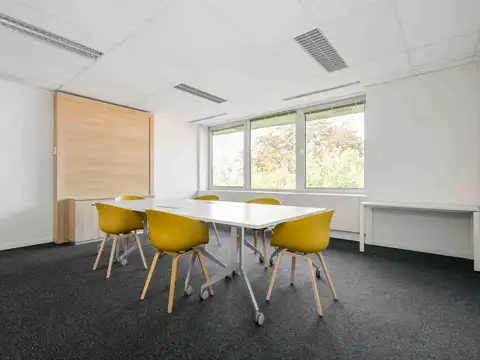 Oficina en Alquiler en Ciudad Vieja, USD 3.797