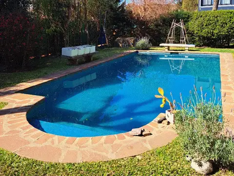 Casa en venta en Country "Las Lajas" de General Rodríguez 