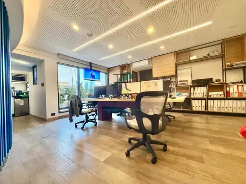 Oficina 4 ambientes con 3 baños