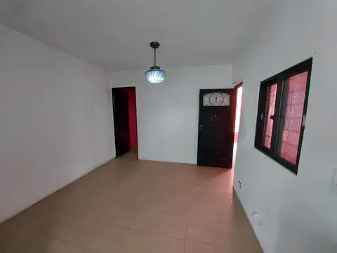 Departamento en Alquiler en Castelar Sur, $ 350.000