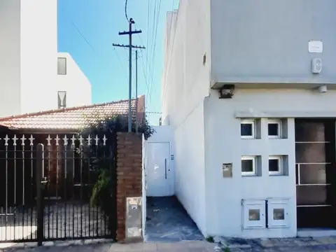 Calle 40 e/ 27 y 28 1600