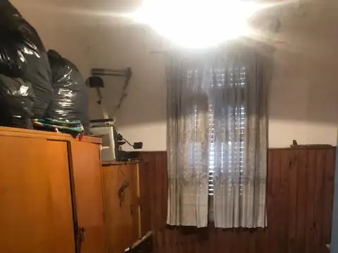 Casa en  venta a refaccionar ideal inversor