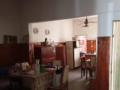 Casa 6 ambientes con 3 baños