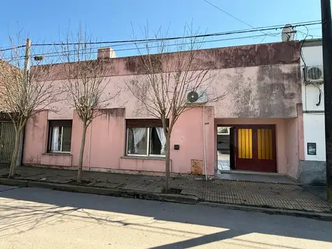 Alquiler casa 3 dorm y jardin San A. de Areco