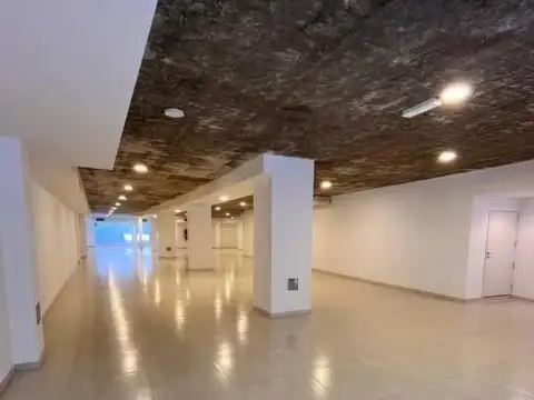 Venta o alquiler - amplio local - gran oportunidad comercial