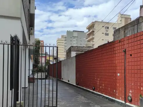 COCHERA CUBIERTA EN VENTA