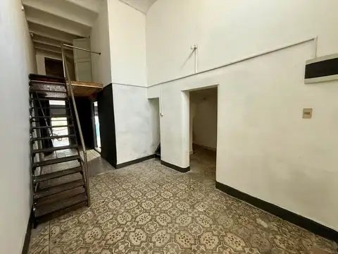 Local en Venta 126 años