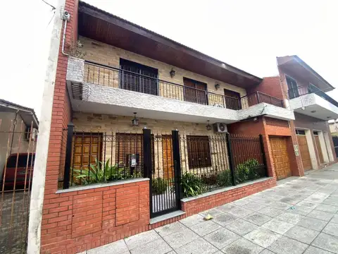 Depto Tipo Casa en Venta de 4 ambientes