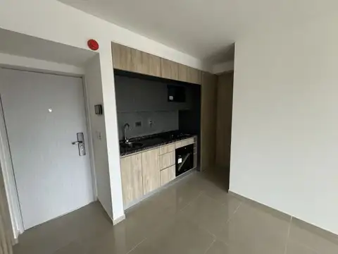 Departamento en Alquiler en Luis Agote, $ 550.000