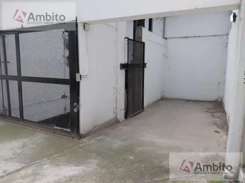 Cochera en Microcentro