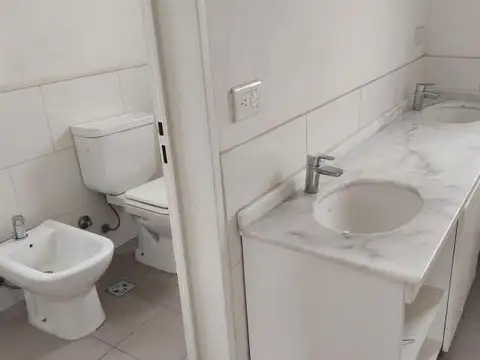 Casa en venta - 5 Dormitorios 4 Baños - 758mts2 - Escobar