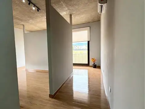 Oficina en Venta con 1 cochera