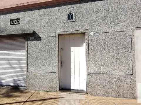 Casa en venta - 1 Dormitorio 1 Baño - San Martín