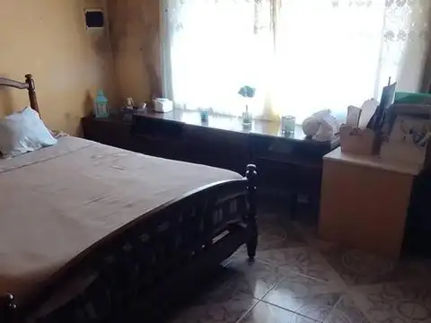 López y Planes y 25 De Mayo