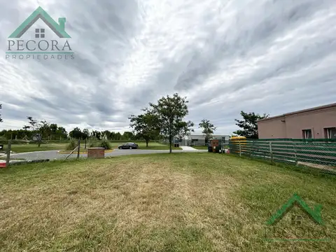 Terreno en Venta de 842,0 m2