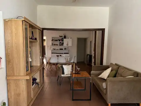 Hipolito Yrigoyen e/ Biedma y Avenida Echeverria