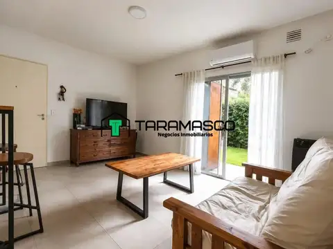 Depto Tipo Casa en Venta de 2 ambientes
