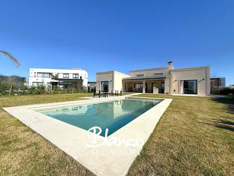 Casa  en Venta en Haras Santa Maria, Escobar, G.B.A. Zona Norte