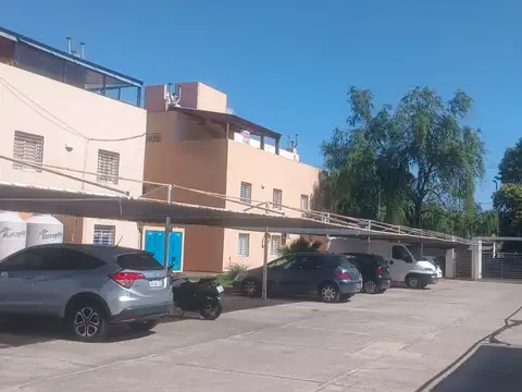 Departamento 5 ambientes con 2 baños