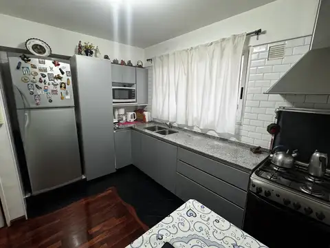 Depto Tipo Casa en Venta con 1 cocheras