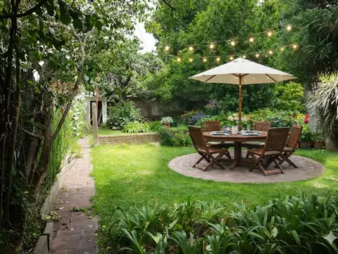 VENTA CASA 3 AMBIENTES CON LOCAL BERAZATEGUI