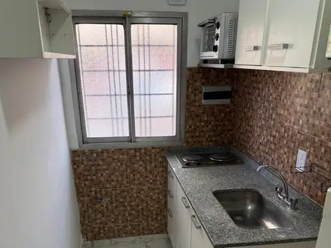 Depto Tipo Casa en Alquiler de 1 dormitorio