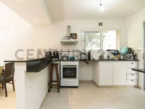Calle 511 bis e/ 23 y 23bis , Piso 0